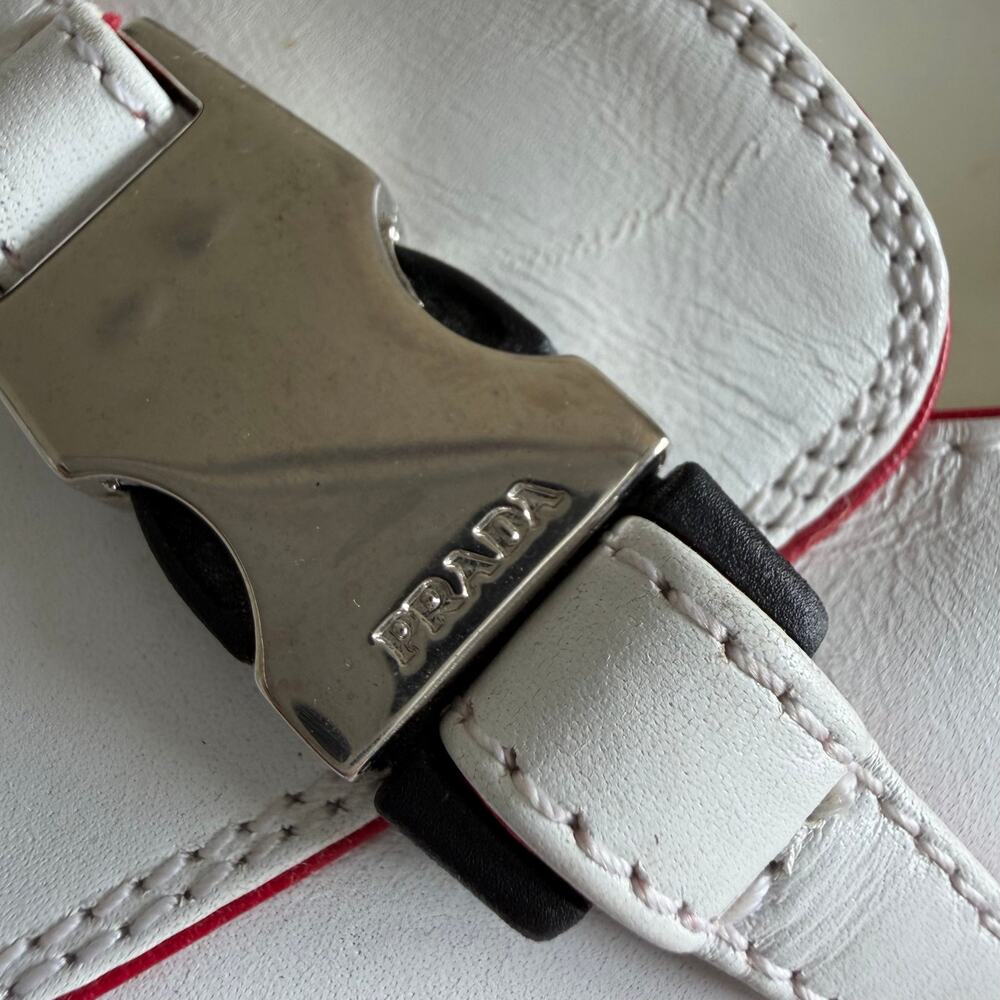Vintage Prada (39/US 9) Y2K White Leather Square Toe Kitten Heel Mules - Picture 5 of 11